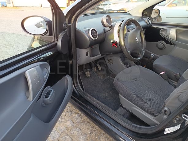 Peugeot 107 · Ano 2008