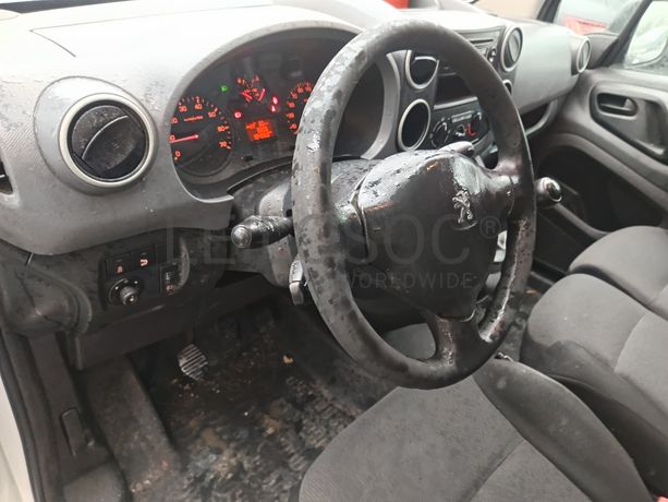 Peugeot Partner · Ano 2016