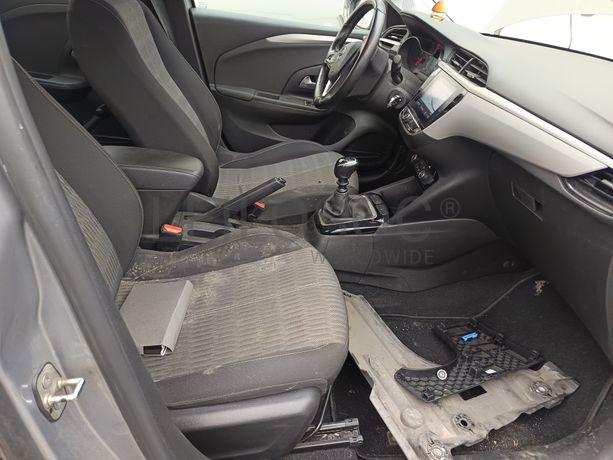 Opel Corsa · Ano 2021