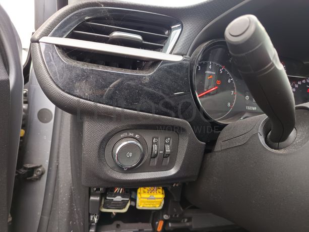 Opel Corsa · Ano 2021