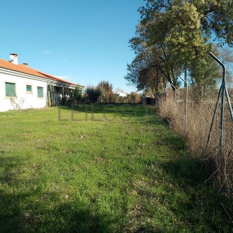 Moradia + Terrenos · Ladoeiro, Idanha-a-Nova