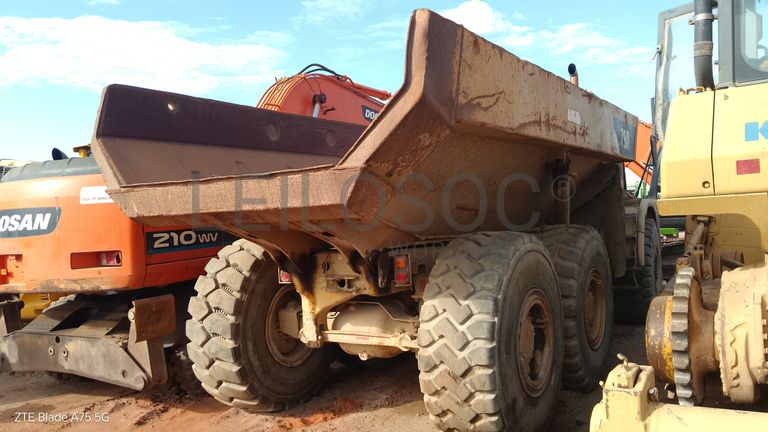 Dumper Articulado 30 T CATERPILLAR 730