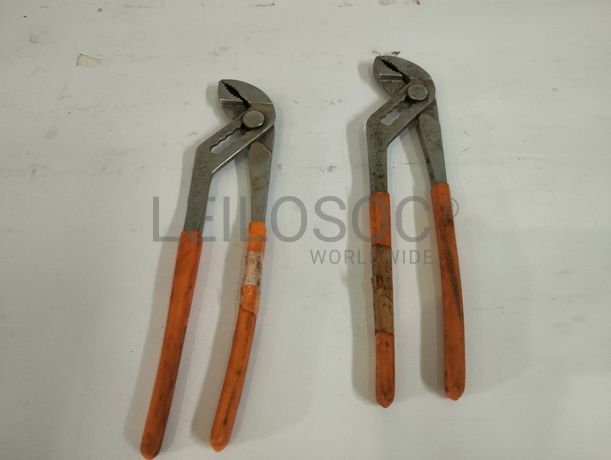 4 - Alicate ajustavel de charneira com cremalheira sobreposta Beta 1046-240