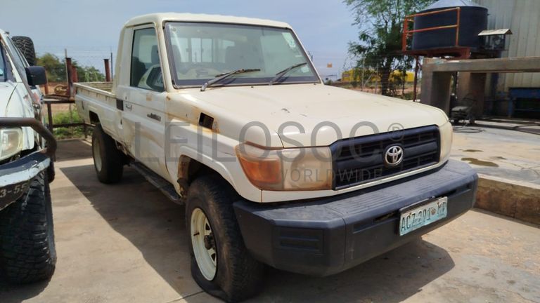 Toyota Land Cruiser 3,18m - 2013