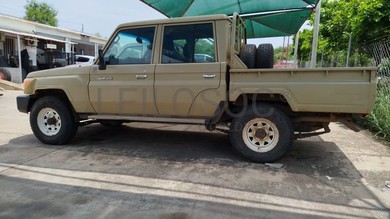 Toyota Land Cruiser 3,18m - 2013