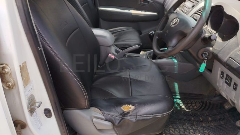 Toyota Hilux 3.0 3,18m - 2011