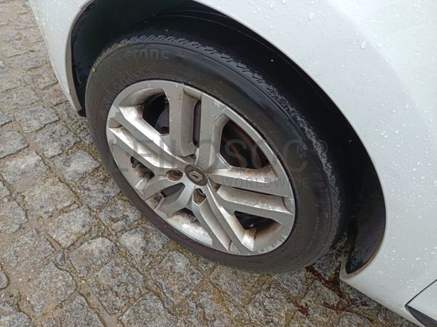 Renault Clio · Ano 2019