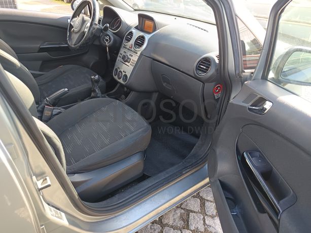 Opel Corsa · Ano 2013