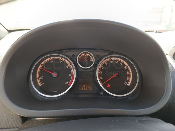 Opel Corsa · Ano 2013