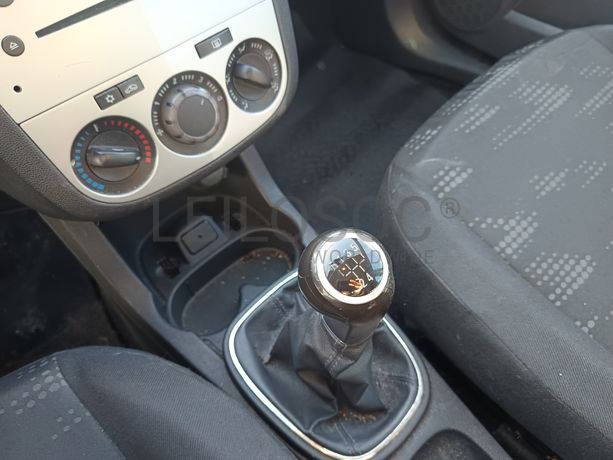 Opel Corsa · Ano 2013