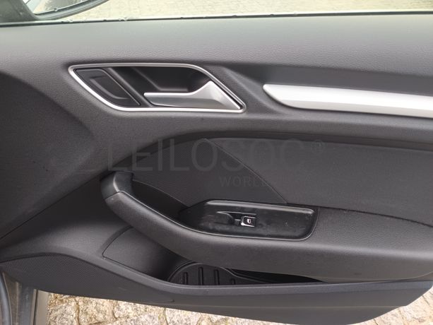 Audi A3 Sportback · Ano 2013