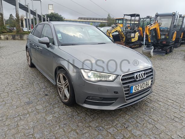 Audi A3 Sportback · Ano 2013