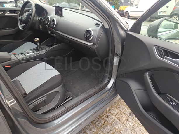 Audi A3 Sportback · Ano 2013