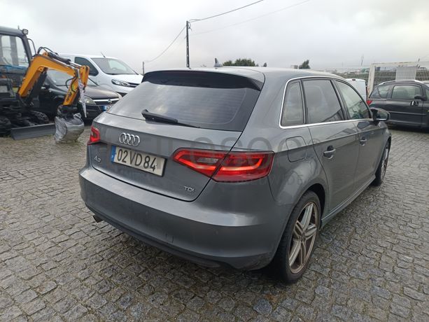 Audi A3 Sportback · Ano 2013