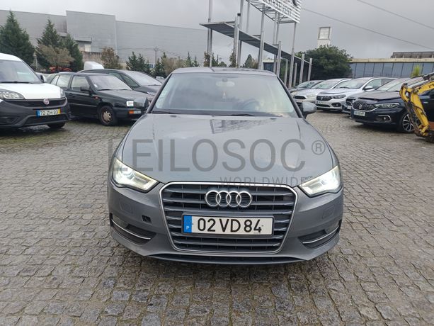Audi A3 Sportback · Ano 2013