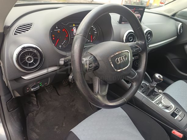 Audi A3 Sportback · Ano 2013