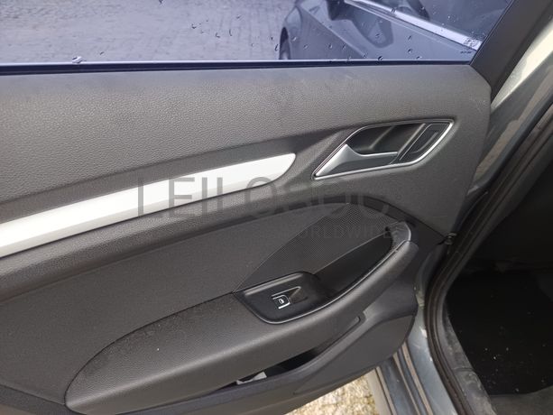 Audi A3 Sportback · Ano 2013