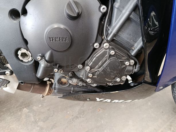 Yamaha YZF R1 · Ano 2011