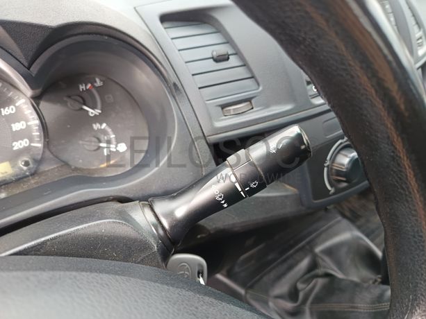 Toyota Hilux · Ano 2015