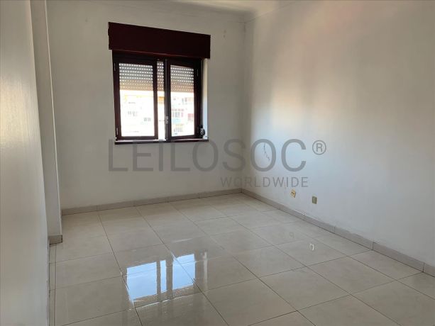 Apartamento T2 · Sintra