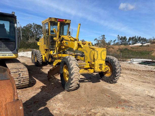 Motoniveladora Champion 710A