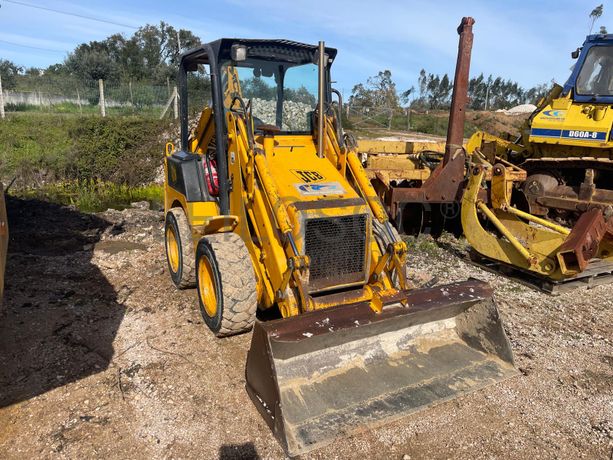 Mini Retroescavadora JCB 1CX · Ano 2002