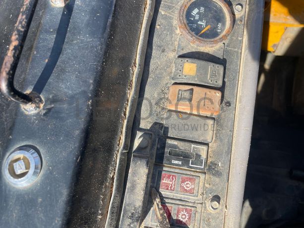 Mini Retroescavadora JCB 1CX · Ano 2002