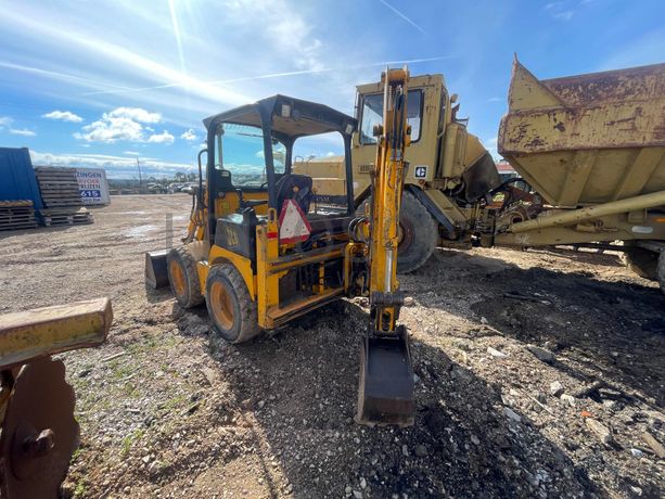 Mini Retroescavadora JCB 1CX · Ano 2002