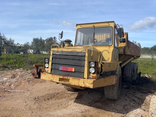 Dumper Cat D250B