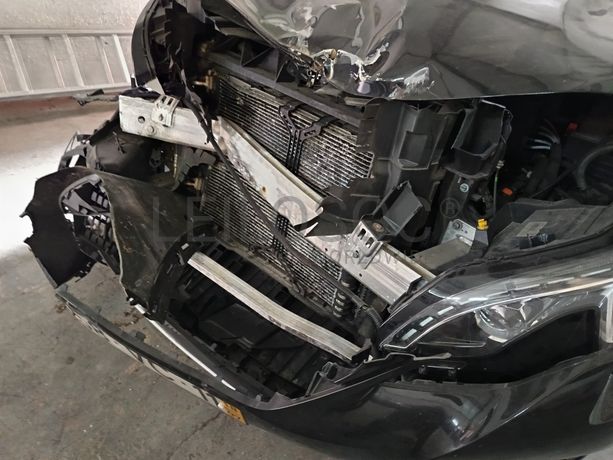 Peugeot 5008 · 7 Lugares · Ano 2018