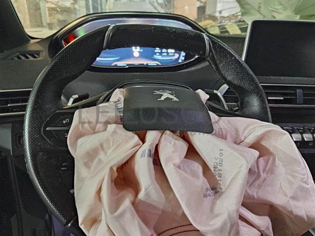 Peugeot 5008 · 7 Lugares · Ano 2018