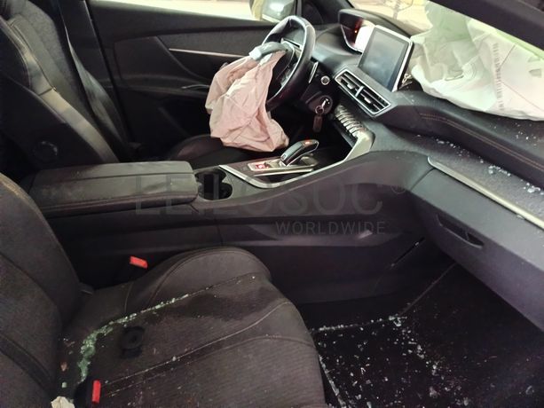 Peugeot 5008 · 7 Lugares · Ano 2018