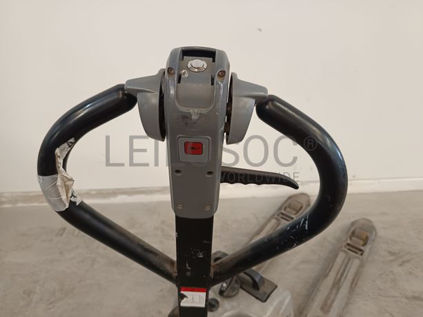 Porta Paletes Elétrico Still · Ano 2022