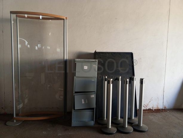 Lote Único - Material Diverso