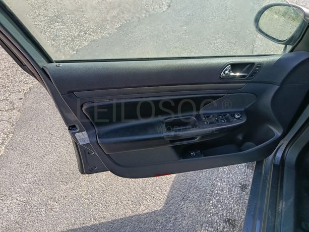 Volkswagen Passat · Ano 2004