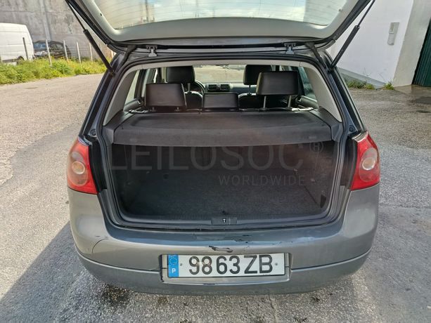 Volkswagen Passat · Ano 2004