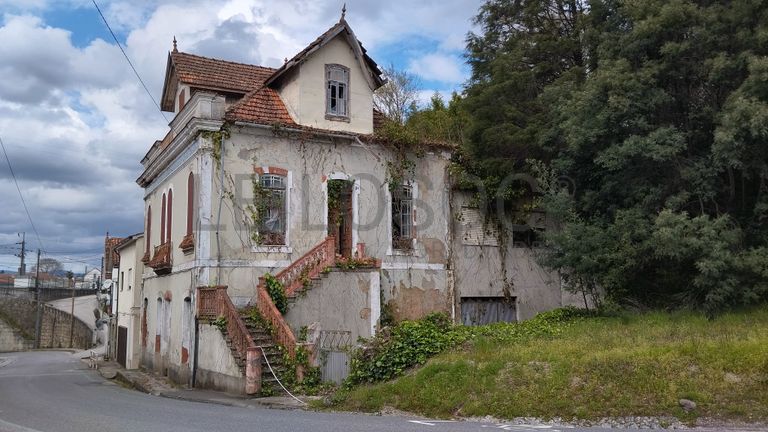 Moradia · Vimieiro, Santa Comba Dão