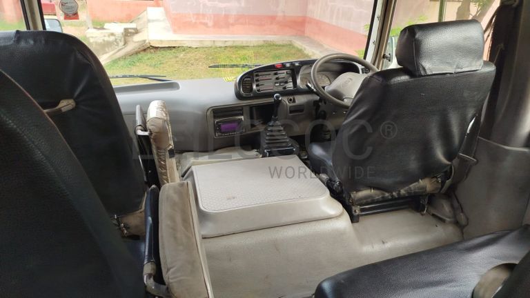 Toyota/Coaster - 2001