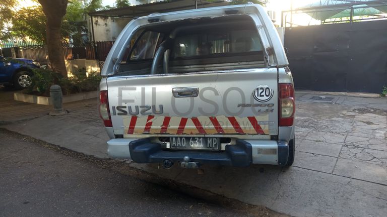 ISUZU/300kd 3.5m - 2010