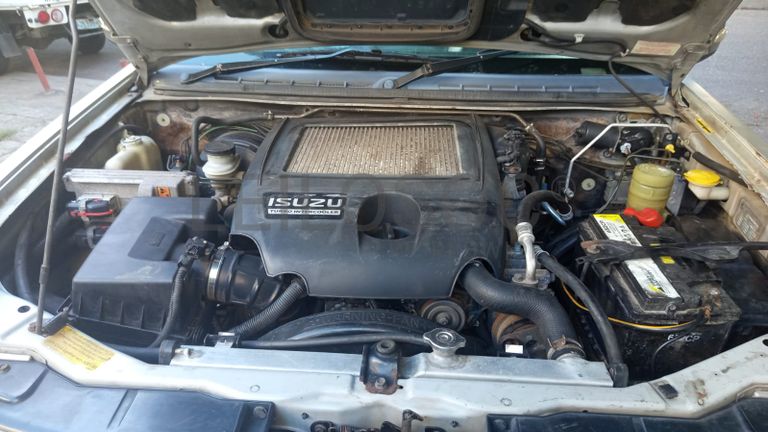 ISUZU/300kd 3.5m - 2010