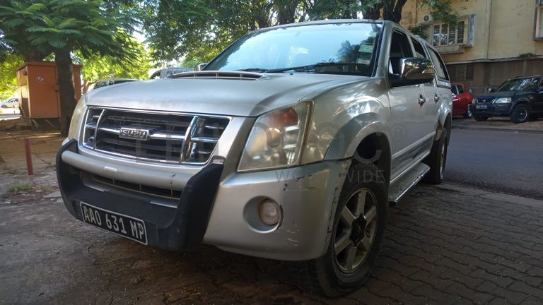 ISUZU/300kd 3.5m - 2010