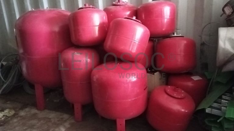 Contentor de 40 Pés com diversos materiais