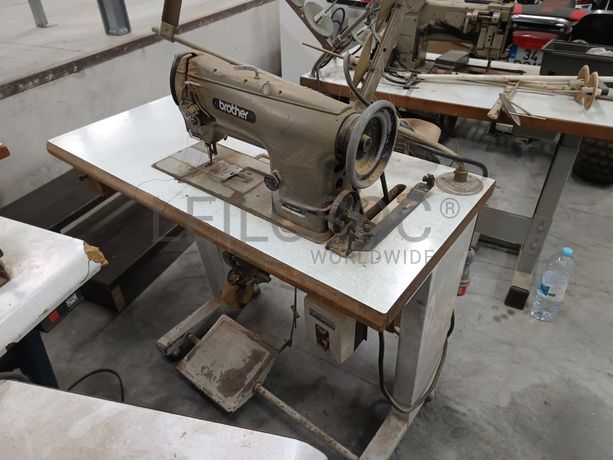 Máquina de Costura Brother