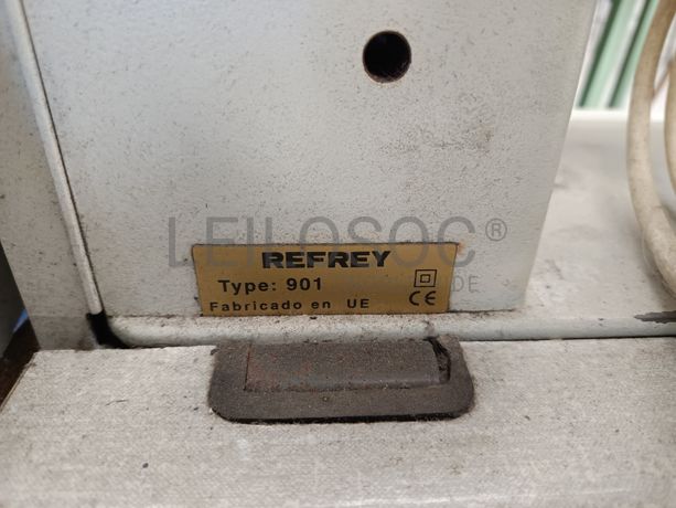 Máquina de Costura Refrey