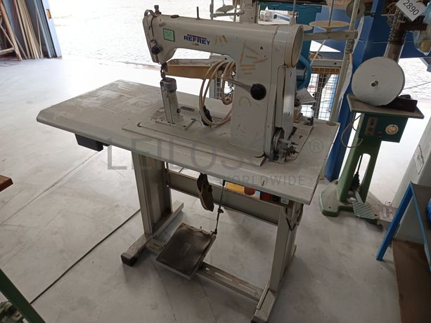 Máquina de Costura Refrey