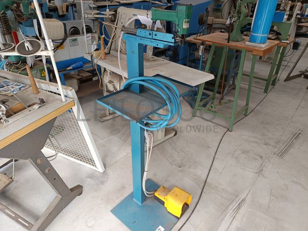 Máquina de Agrafar Omer