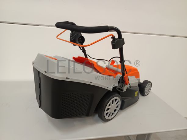 Máquina de cortar relva Daewoo