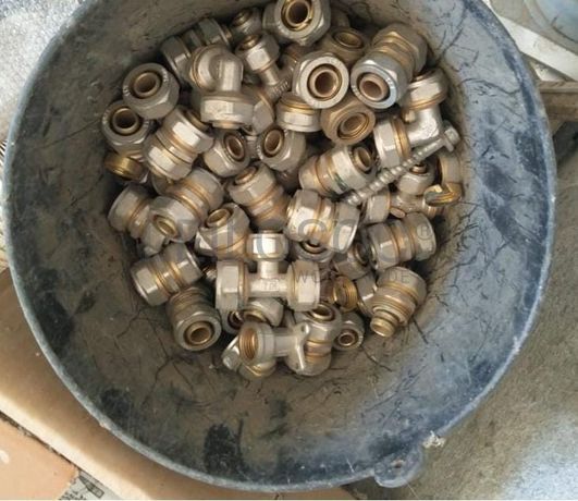 Conector de Tubo Mult-Camada Curvo