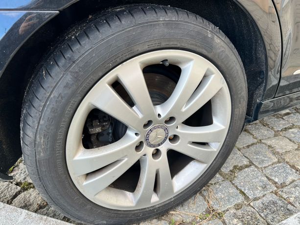 Mercedes-Benz C220 CDI · Ano 2010