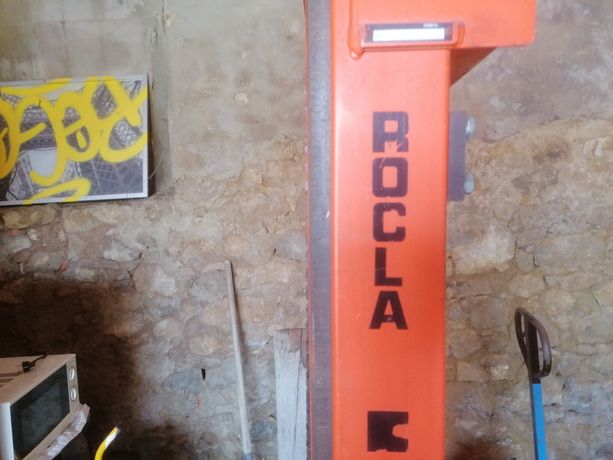 Porta Paletes elétrico com elevação